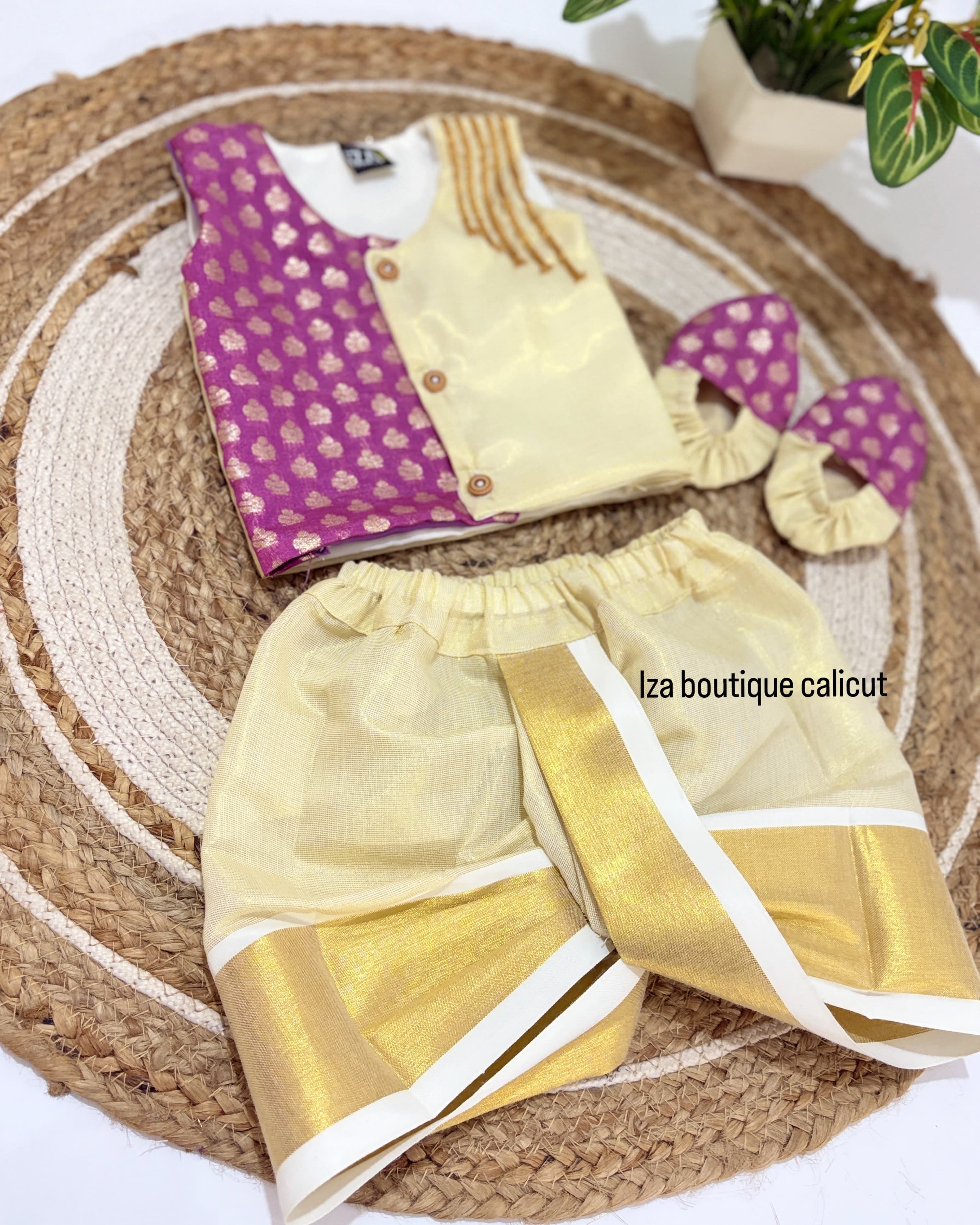 Newborn nooluket